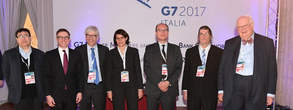 Министры финансов и главы центробанков G7 обсуждают Трампа