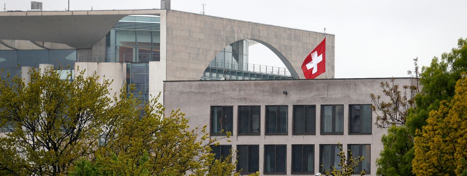 Почему не утихает шпионский скандал между Швейцарией и ФРГ