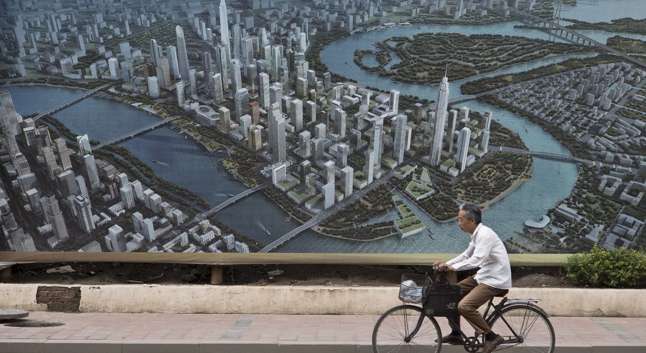 Зачем Китаю копия Манхэттена в городе-призраке