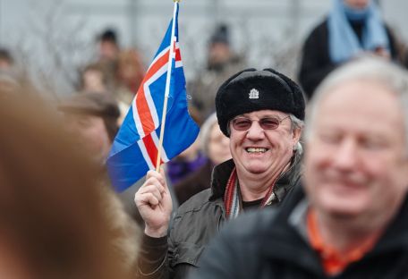Исландцы выбирают пиратов