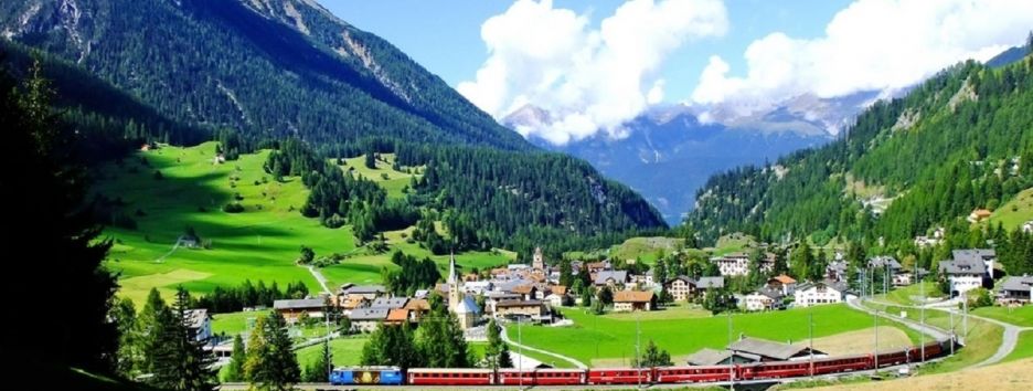 Туристам запретили фотографировать швейцарскую деревню из-за красоты