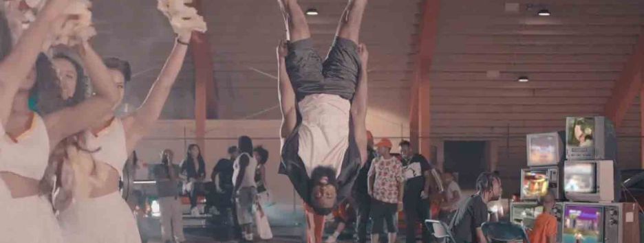 Трэвис Скотт представил новый клип с баскетболистом Джеймсом Харденом