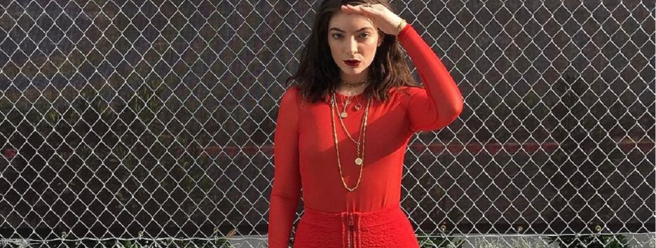 Lorde представила новую песню о любви и пьяных выходных