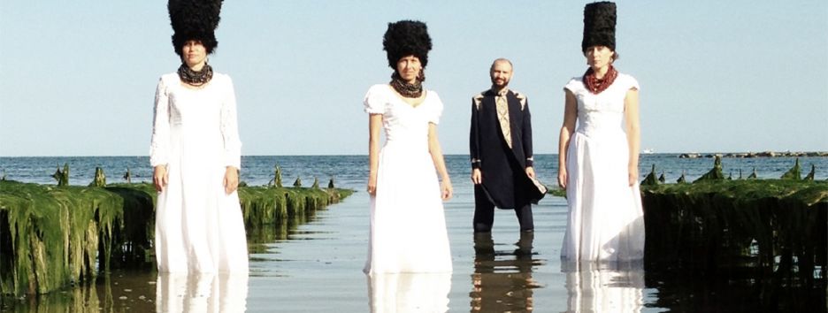 ДахаБраха опубликовала лайв записи на американской радиостанции