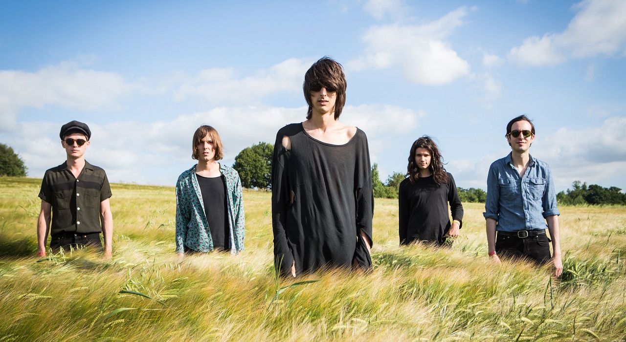 Британская рок-группа The Horrors вернулась с новым синглом «Machine»