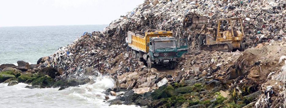 Ливанский мусорный кризис угрожает Средиземноморью