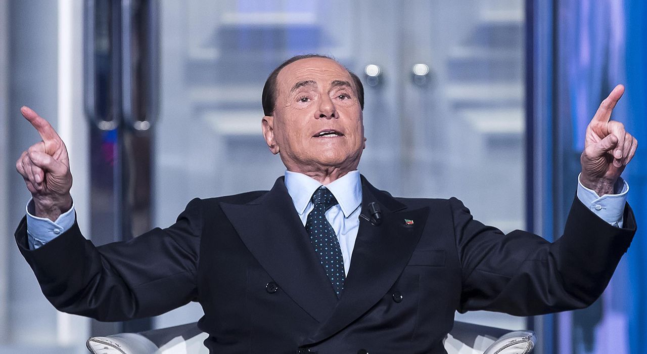 Берлускони вступает в борьбу против 
