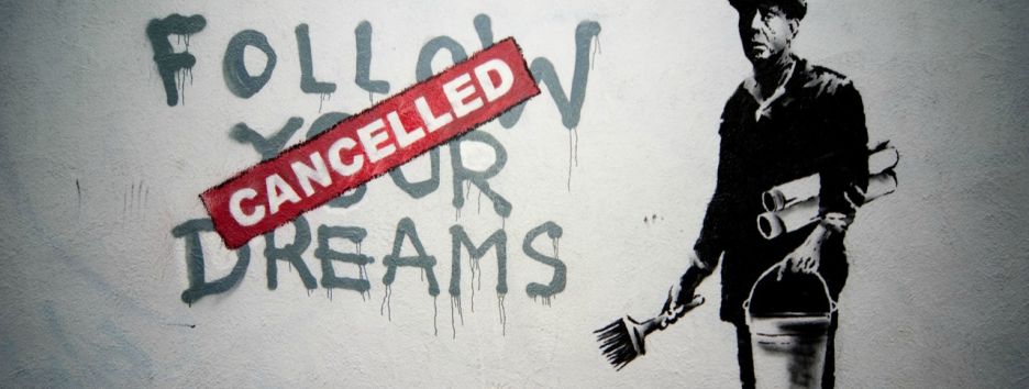 Британский музыкант случайно «выдал» настоящее имя художника Бэнкси