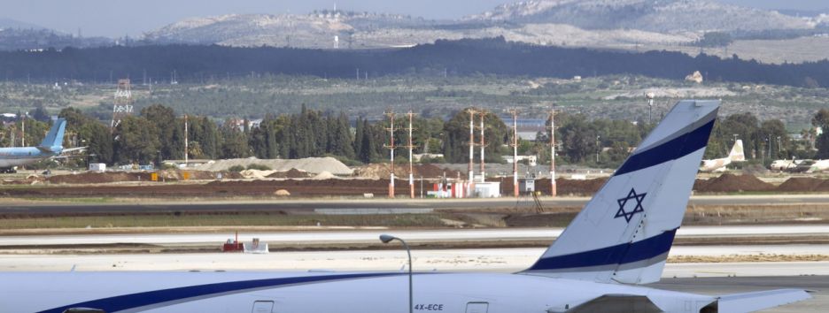 Израильской авиакомпании El Al запретили предлагать женщинам пересесть
