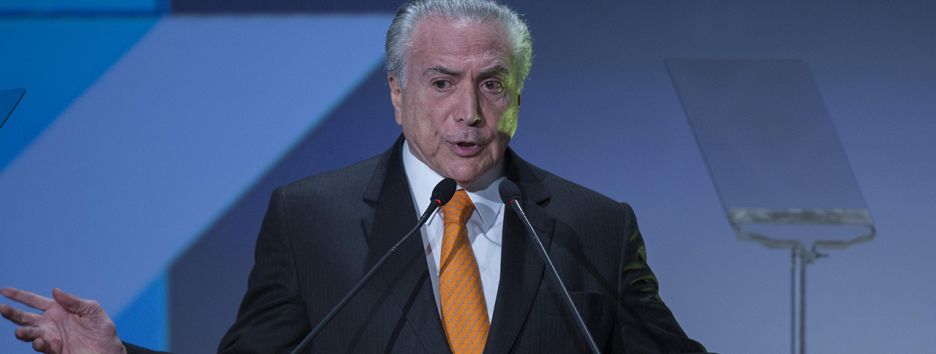 Президента Бразилии обвиняют во взяточничестве, рэкете и коррупции