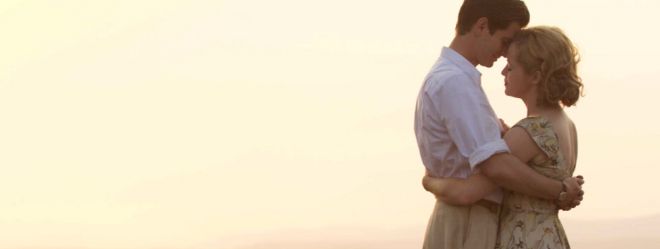 Эндрю Гарфилд и Клэр Фой в трейлере фильма 