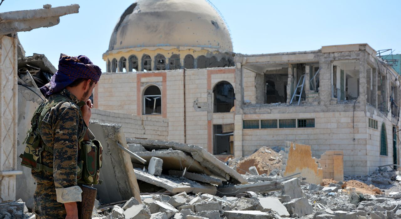 Битва за Эр-Ракку: коалиция воюет с ИГ в Старом городе