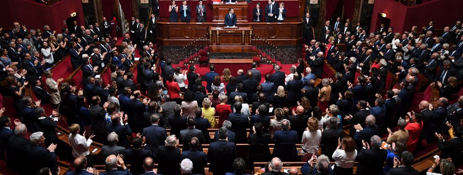 Что означает разговор Макрона с французскими парламентариями