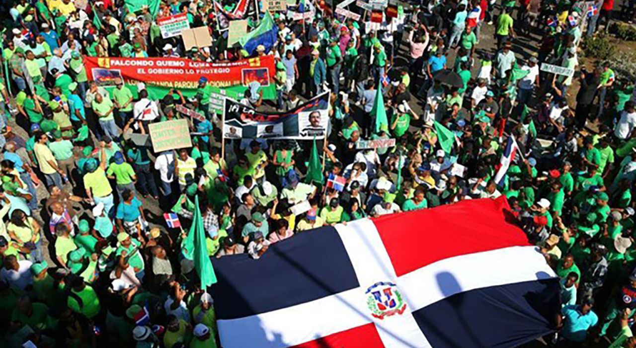Протест в раю: доминиканцы вышли на акции против коррупции