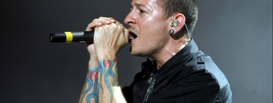 Солист Linkin Park Честер Беннингтон покончил с собой – СМИ