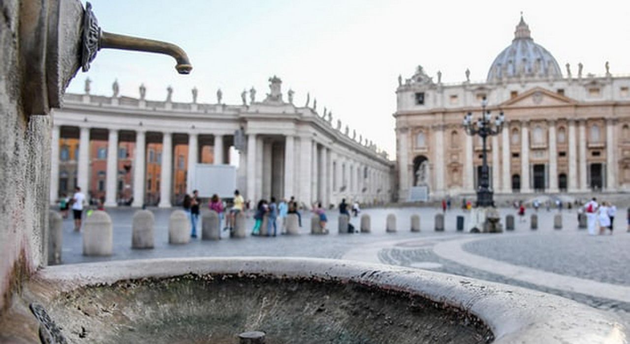 В Ватикане отключили сотню исторических фонтанов