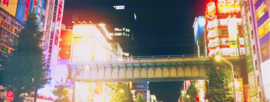 Лоу-фай, неоновые вывески и солнечный Токио в клипе Thundercat