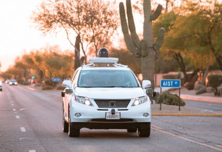 В Google разработали беспилотный автомобиль, который спасает пешеходов