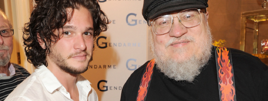 В сети обсуждают сходство Джона Сноу и Джорджа Мартина в молодости