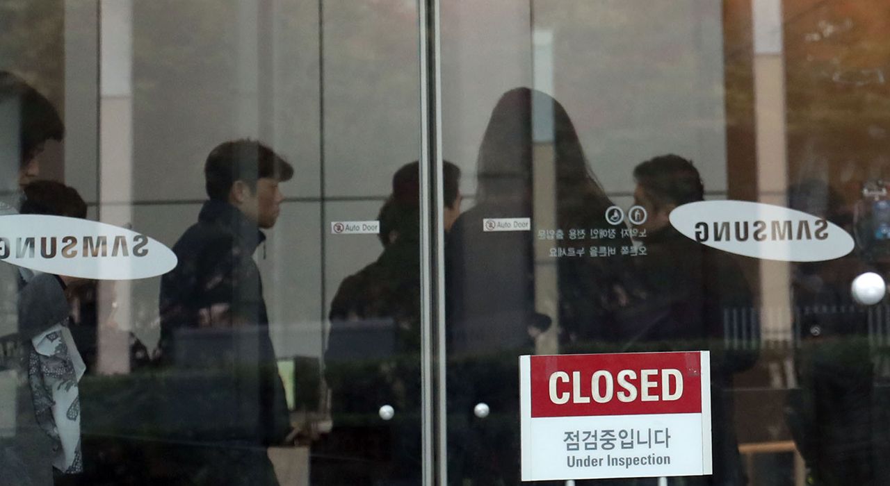 Кризис в Южной Корее: обыски и допросы продолжаются