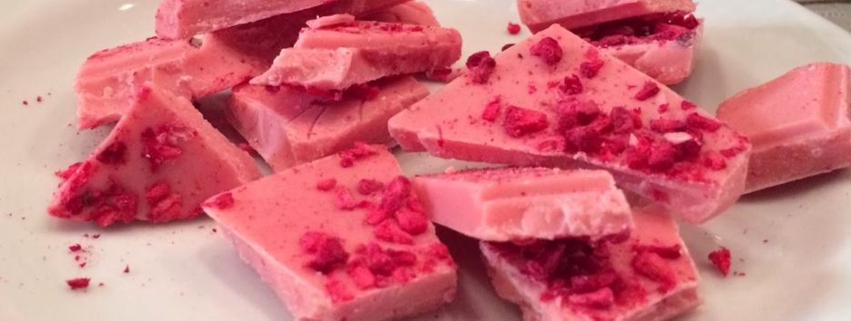 Ученые впервые за 87 лет придумали новый вид шоколада - рубиновый