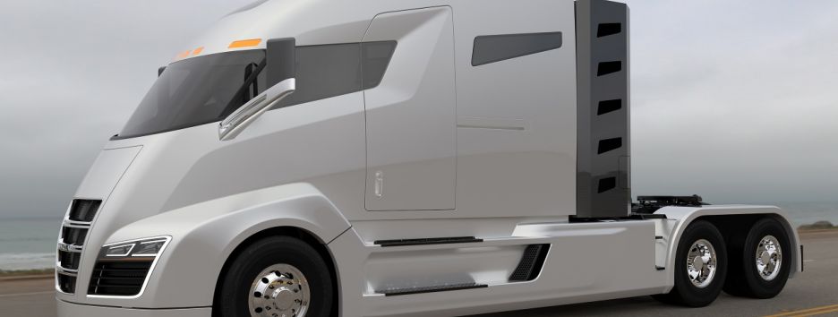 В сети появились первые фотографии грузовика Tesla