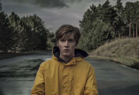 Netflix представил трейлер немецкого сериала «Dark»