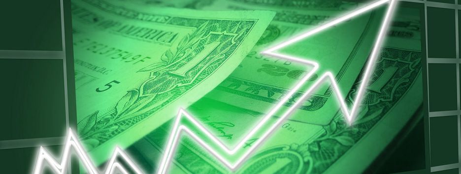 Курс доллара в Украине взлетел: почему и что произойдет с гривной