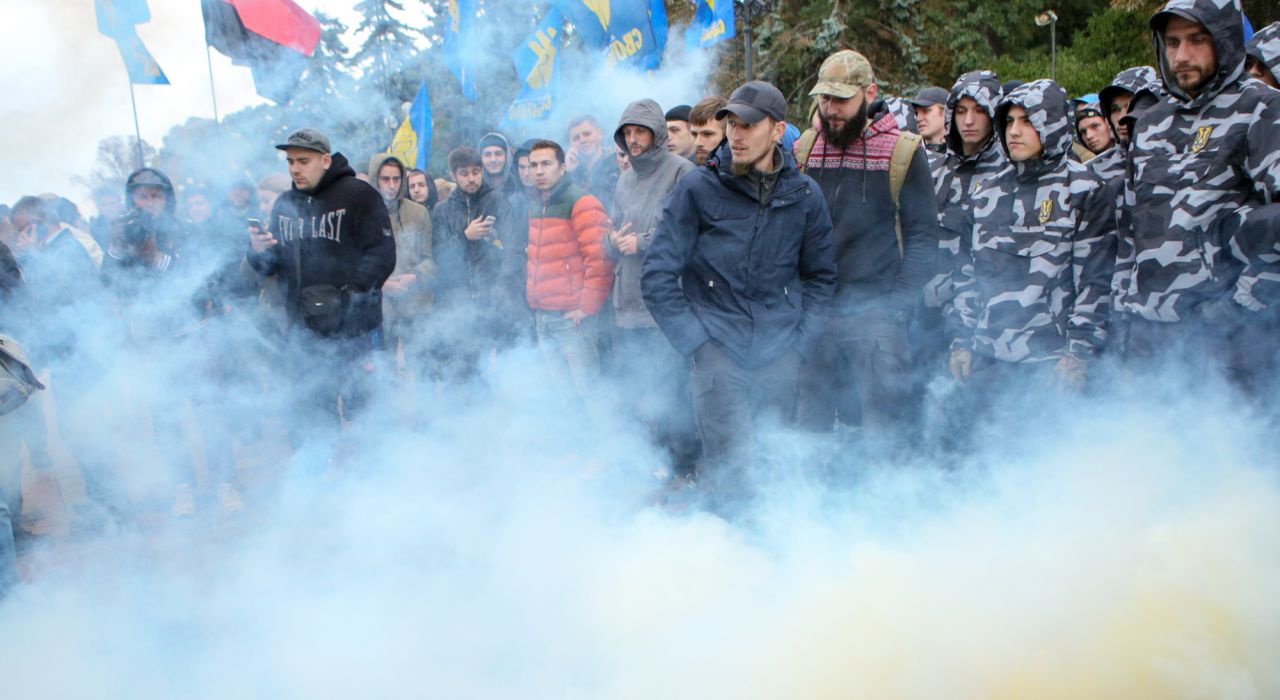 Националисты под Радой против инициатив по реинтеграции Донбасса