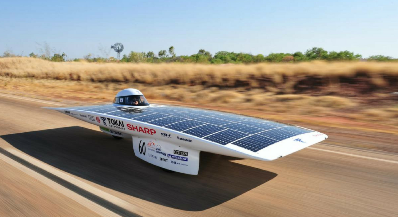 Как проходит гонка машин на солнечных батареях World Solar Challenge