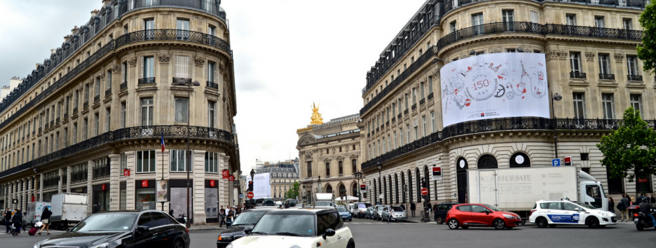 К 2030 году Париж полностью перейдет на электромобили