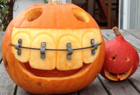 Серия фото от стоматологов с хорошим чувством юмора