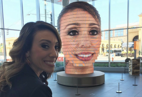 В США установили гигантскую голову для 3D-селфи