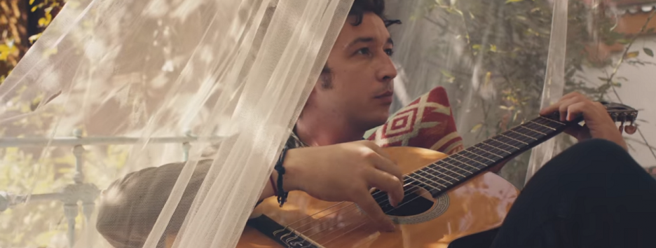 Pianoбой представил новое видео на трек «Полуничне Небо»