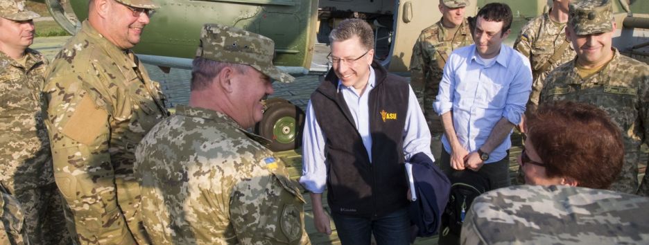 Зачем Курт Волкер едет в Украину: мнения экспертов