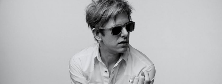 Все эффекты Photoshop в новом клипе группы Spoon