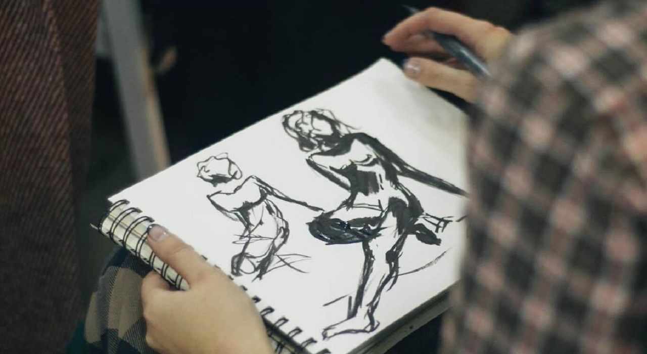 Пей-рисуй: как художники и обычные люди творят вместе