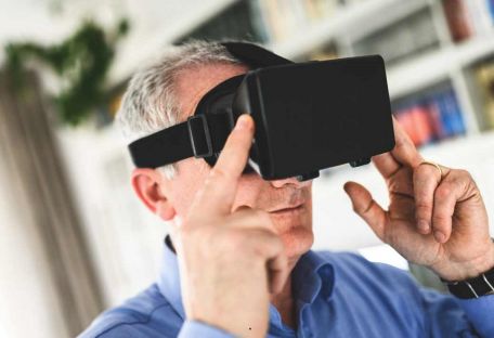 Ученые показали, как VR будет помогать в лечении фантомных болей