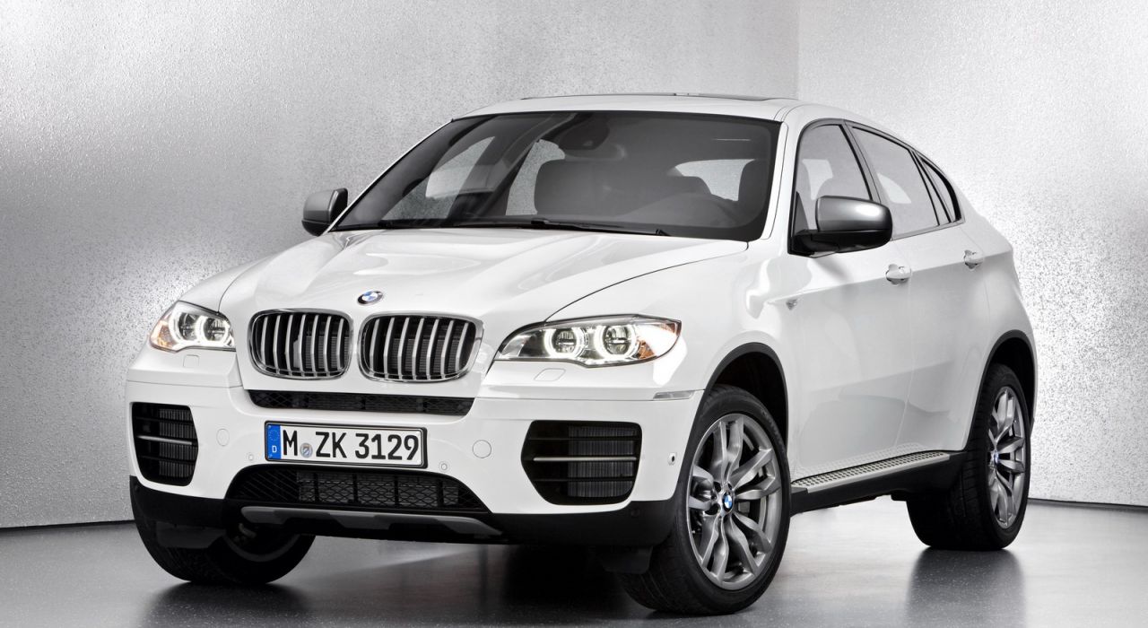 Жена прокурора купила BMW X6 по цене меньшей, чем стоимость Lanos