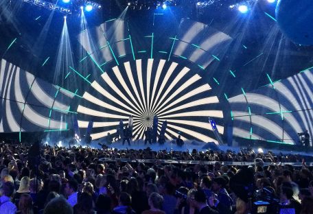 Иван Дорн стал лучшим российским исполнителем на MTV EMA 2017