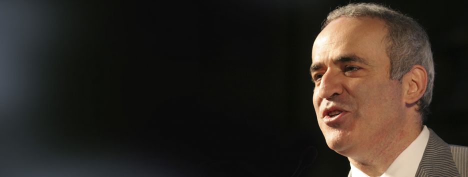 Если год за годом выборы превращали в политический бордель, то рано или поздно появляется ведущая «Дома 2» – Гарри Каспаров