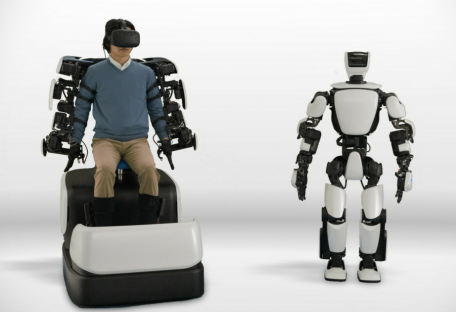 Робот-помощник Toyota имитирует человеческие движения (видео)