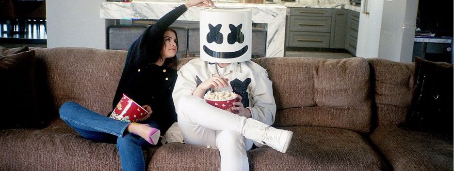 Названы самые популярные фото, хештеги и места съемок 2017 года