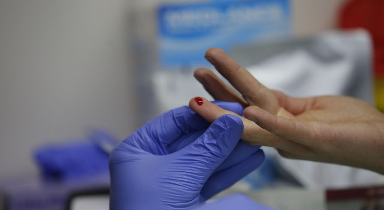 Всемирный день борьбы со СПИДом: тест на ВИЧ теперь можно пройти онлайн (фото)