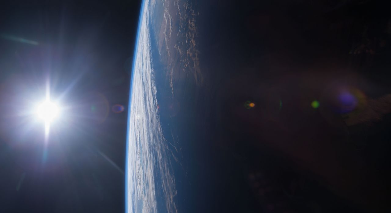 Первое панорамное видео Земли из космоса