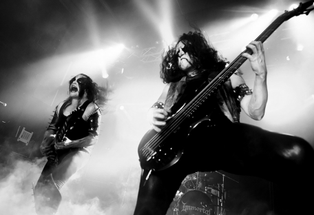 Нейросеть создала музыкальный альбом в стиле блэк-метал