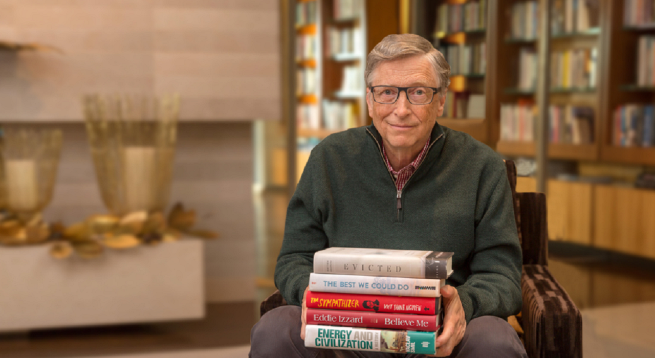 Билл Гейтс назвал пять лучших книг 2017 года, которые его впечатлили