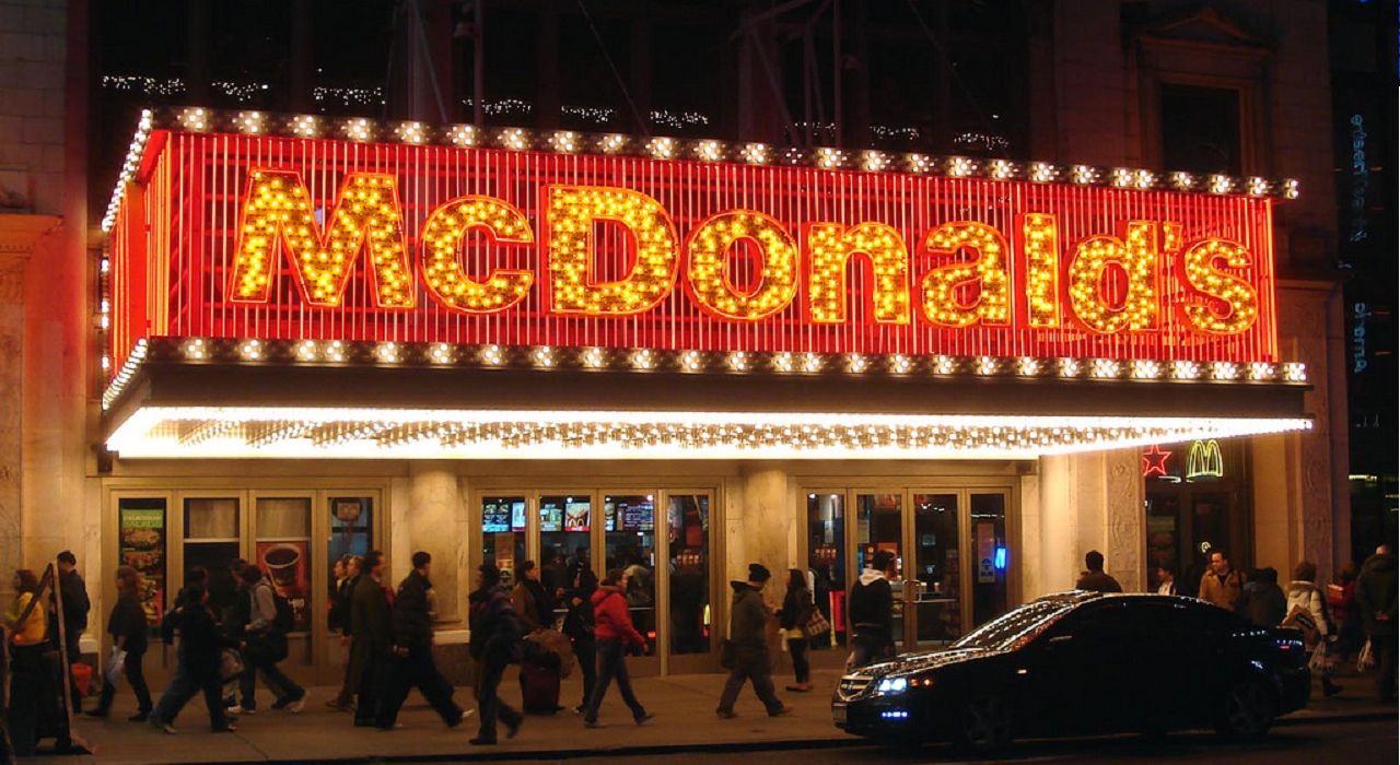 В McDonalds скоро разрешат расплачиваться биткоинами
