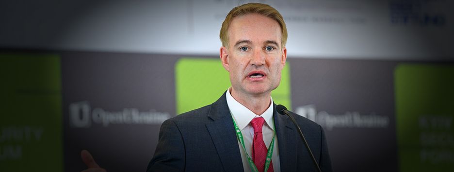 Майкл Карпентер: «Возможно, пришло время начать дискуссию о введении санкций против коррумпированных украинцев»