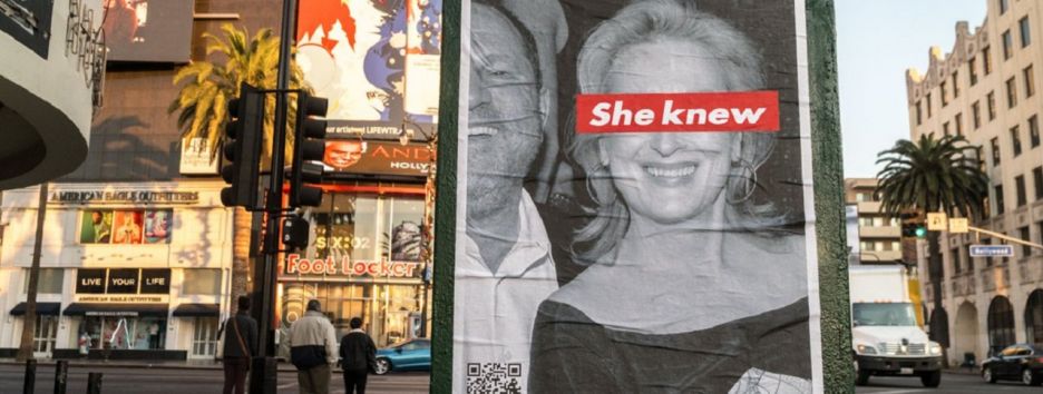 В США появились плакаты с надписью «Она знала» против Мерил Стрип